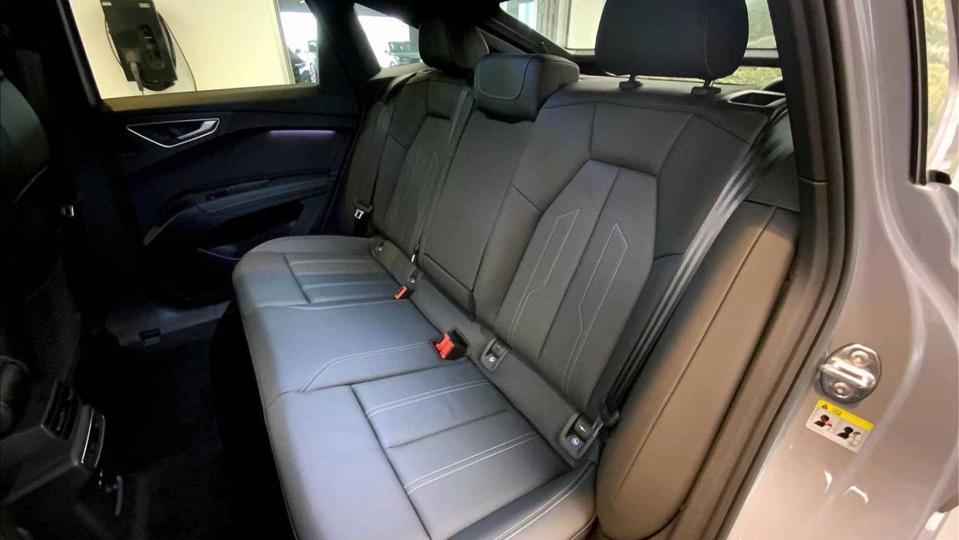 2024 Audi Q4 e-tron WA14UBFZ1RP065624