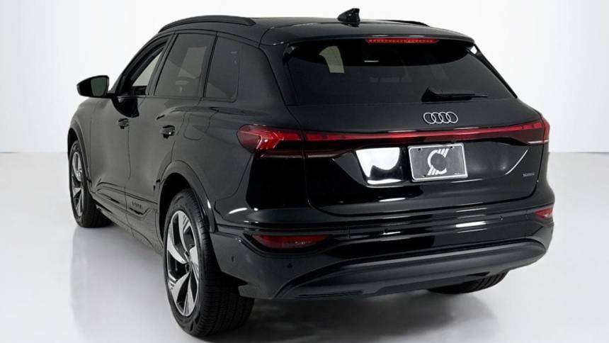 2025 Audi Q6 e-tron WA124BGFXSA035767