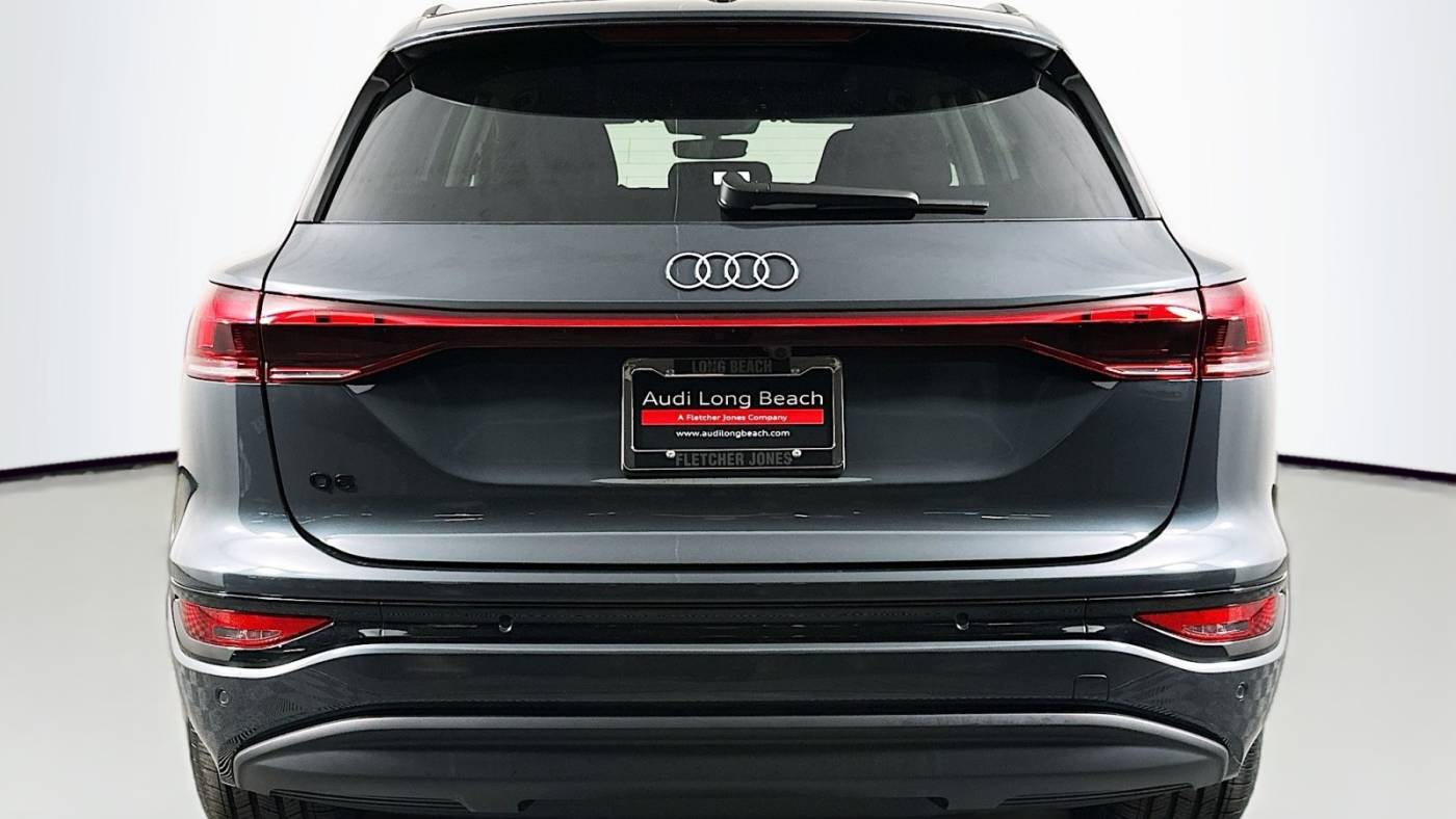 2025 Audi Q6 e-tron WA124BGF2SA014606