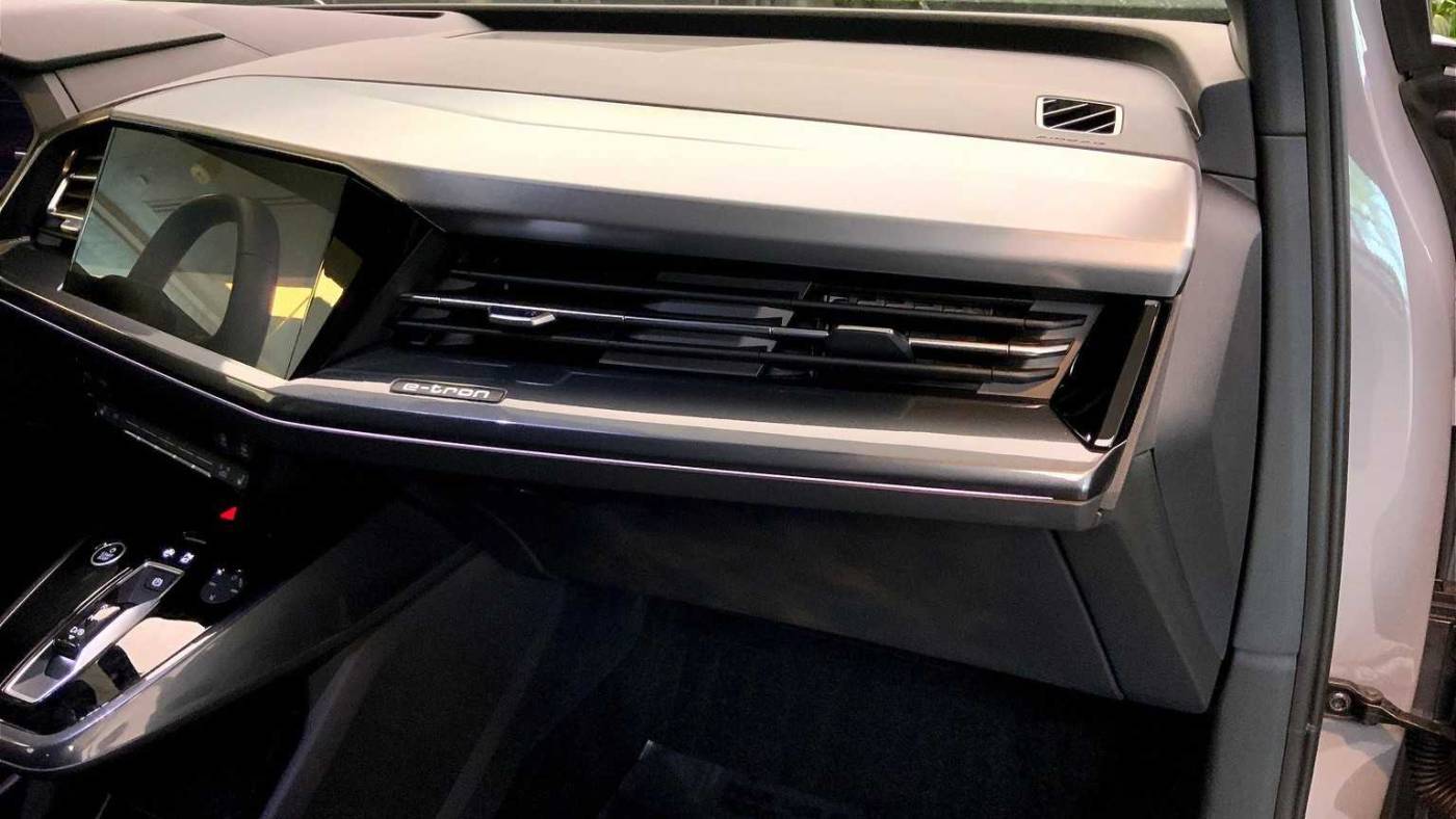 2024 Audi Q4 e-tron WA14UBFZ1RP065624