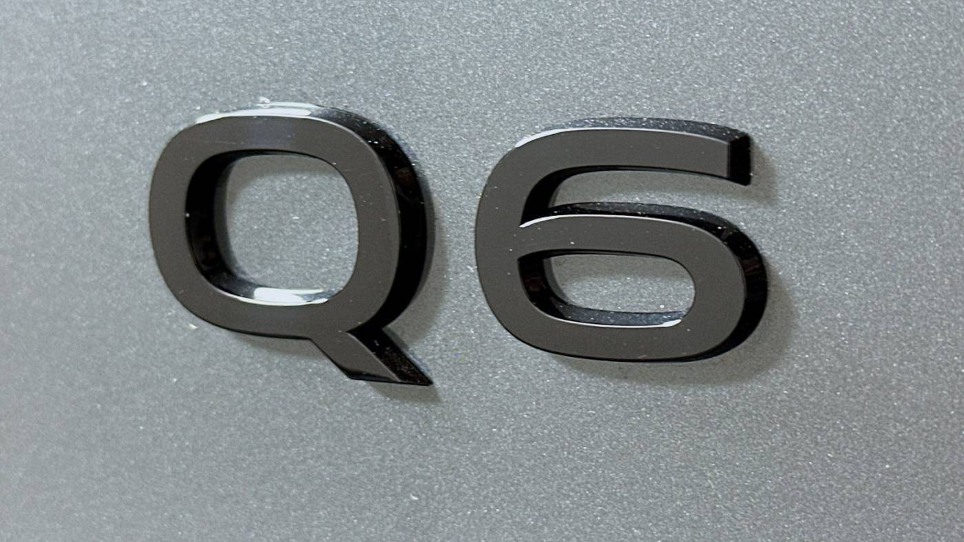 2025 Audi Q6 e-tron WA124BGF2SA014606