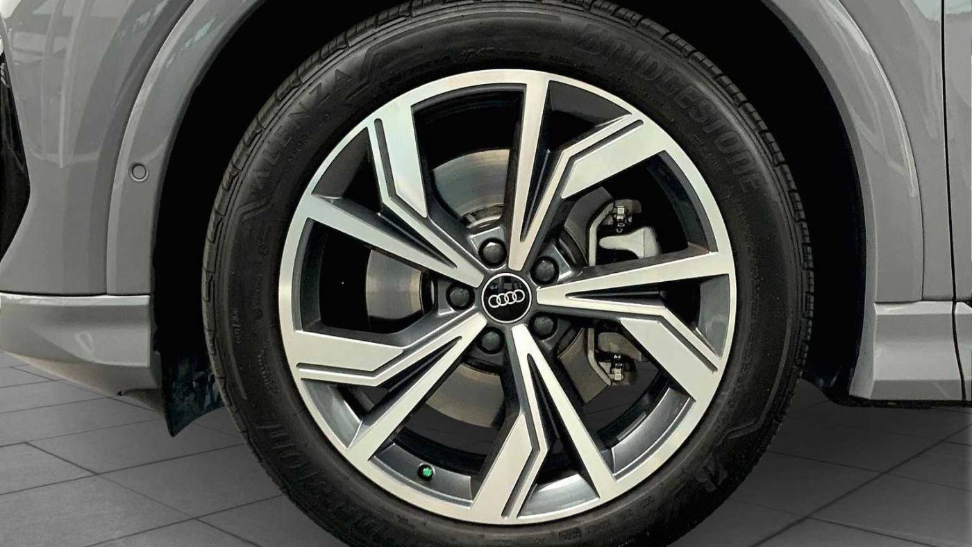 2024 Audi Q4 e-tron WA14UBFZ1RP065624