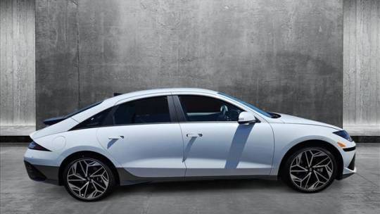 2025 Hyundai IONIQ 6 KMHM34AA7SA092529