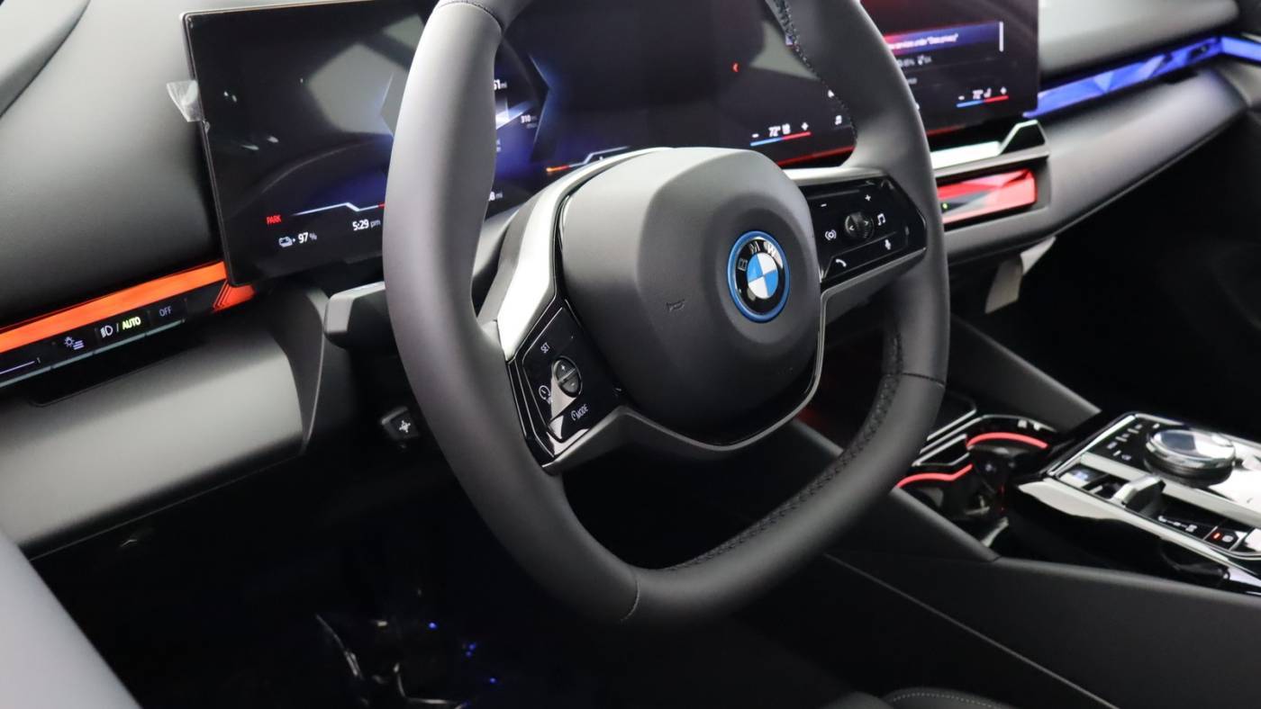 2024 BMW i5 WBY33FK03RCS83217