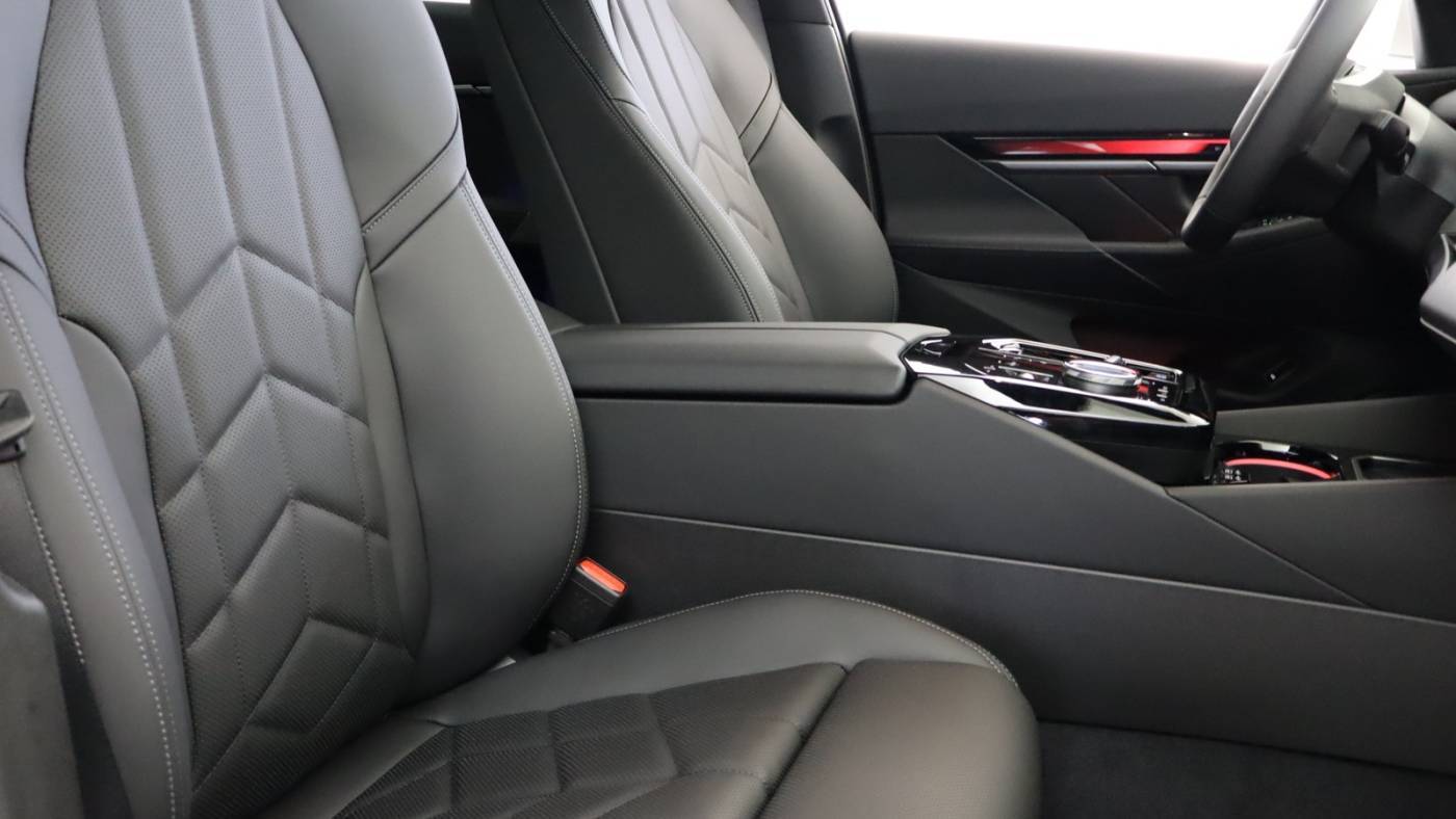 2024 BMW i5 WBY33FK03RCS83217
