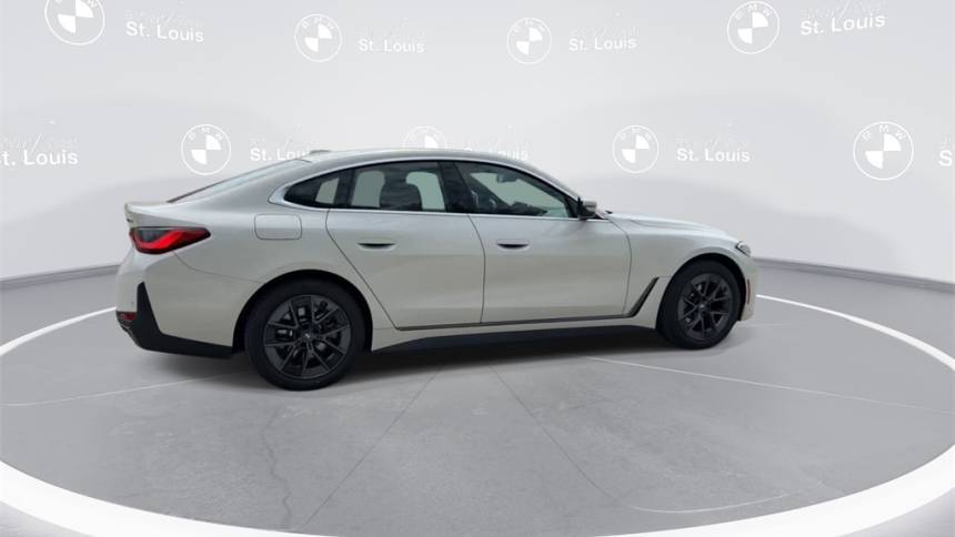 2024 BMW i4 WBY73AW0XRFS72938