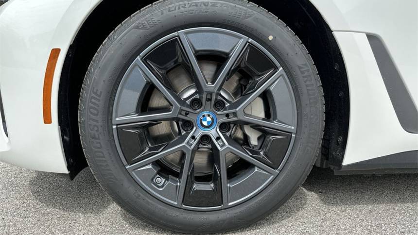 2024 BMW i4 WBY73AW0XRFS72938