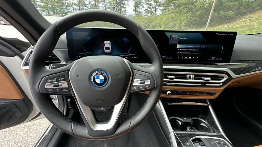 2024 BMW i4 WBY73AW0XRFS72938