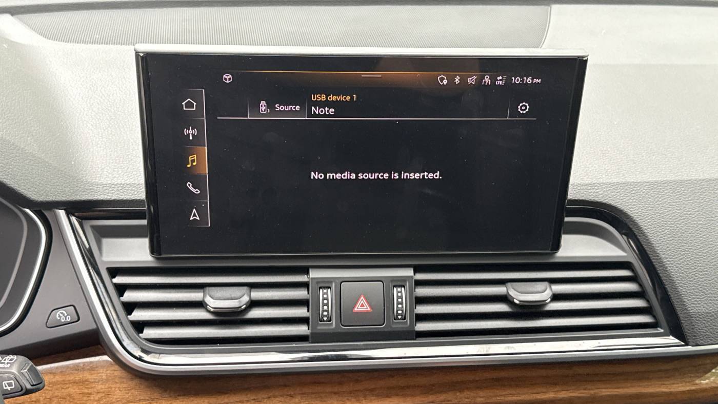 2024 Audi Q5 WA1G2AFY7R2034220