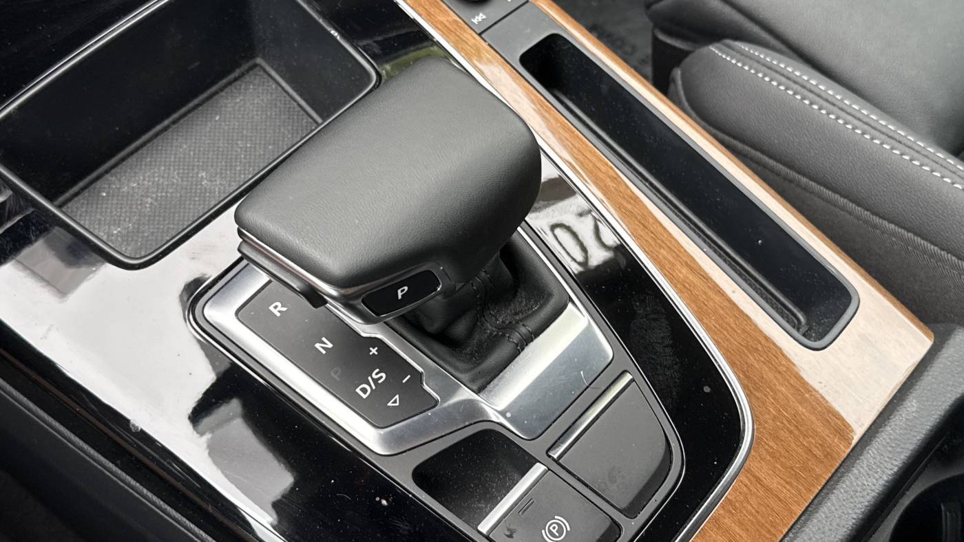2024 Audi Q5 WA1G2AFY7R2034220