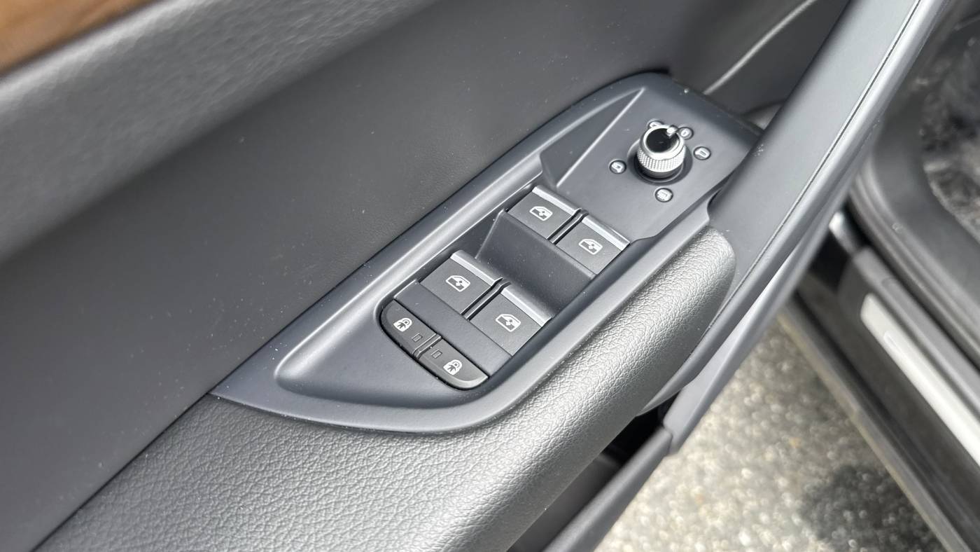 2024 Audi Q5 WA1G2AFY7R2034220