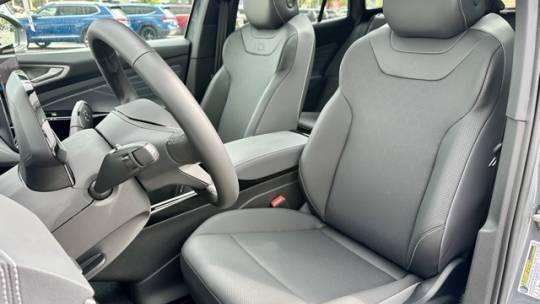 2025 Volkswagen ID.4 1V2WSPE82SC005549