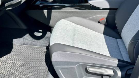 2025 Volkswagen ID.4 1V2CRPE83SC003128