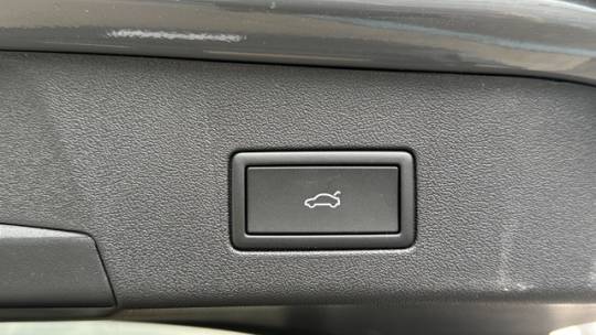 2025 Volkswagen ID.4 1V2WSPE82SC005549