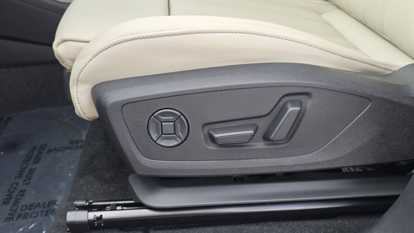 2025 Audi Q6 e-tron WA134BGF5SA018072
