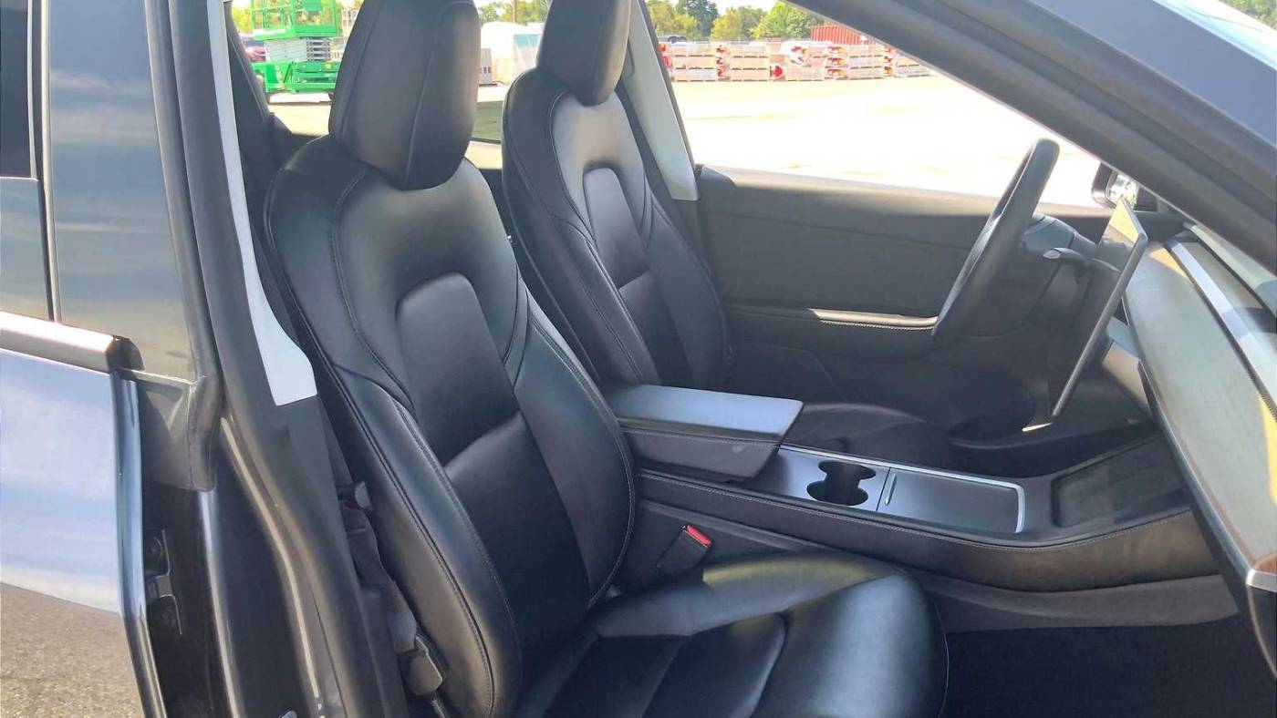 2021 Tesla Model Y 5YJYGDEE8MF193239