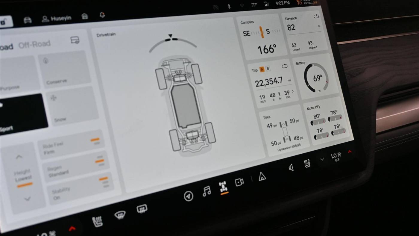 2023 Rivian R1S 7PDSGABA7PN011079