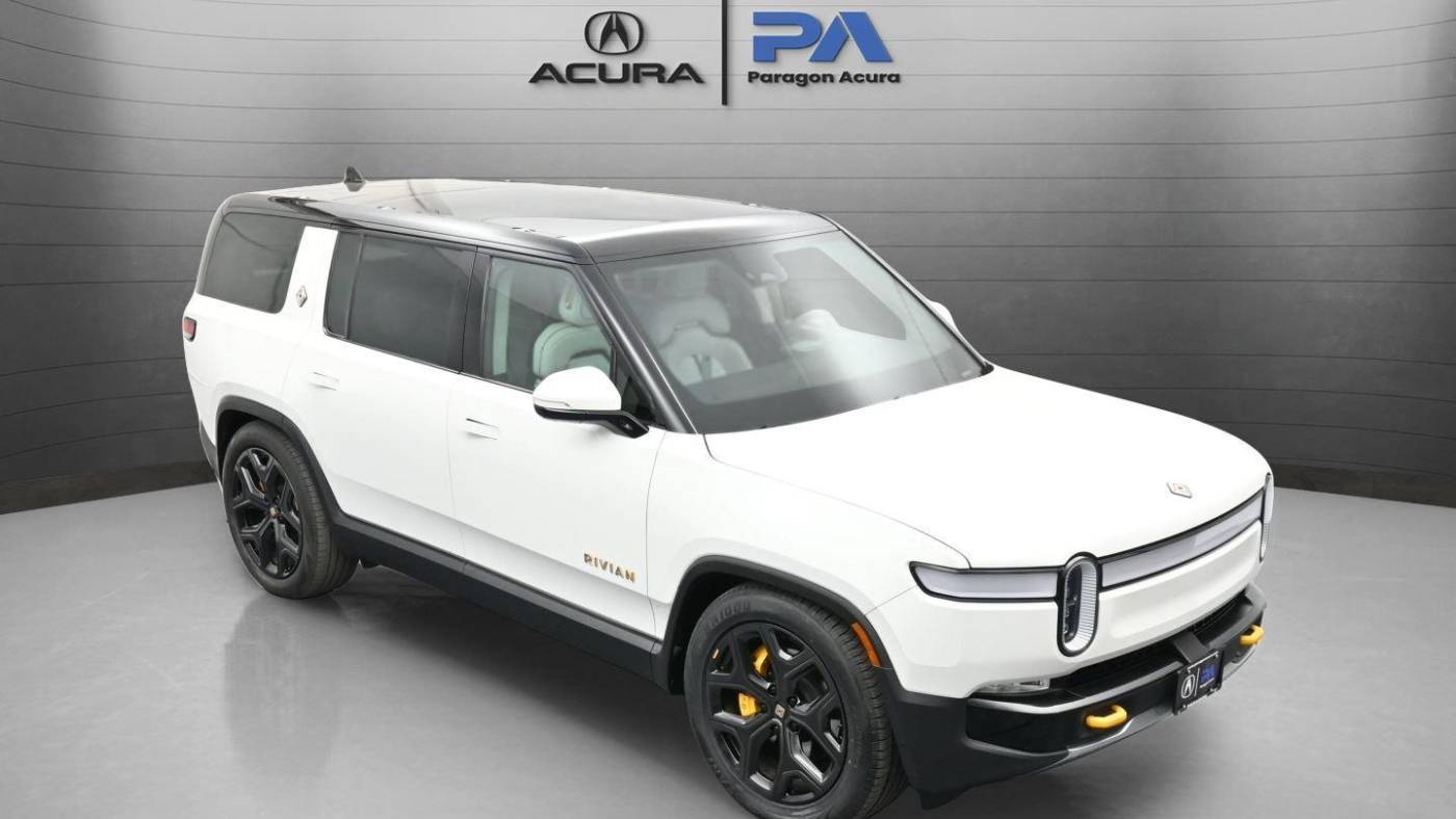 2023 Rivian R1S 7PDSGABA7PN011079