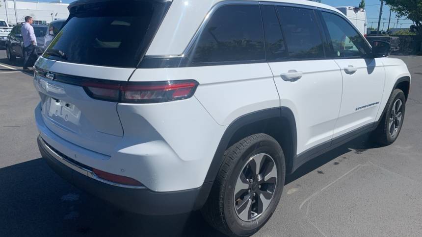2023 Jeep Grand Cherokee 1C4RJYB64PC623831