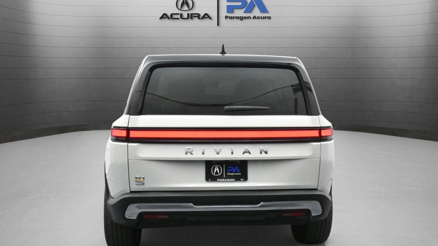 2023 Rivian R1S 7PDSGABA7PN011079