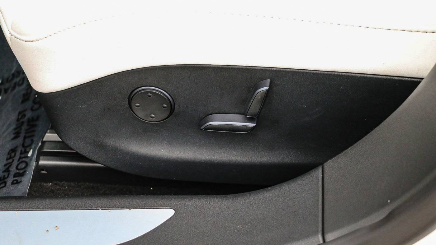 2019 Tesla Model S 5YJSA1E42KF337345