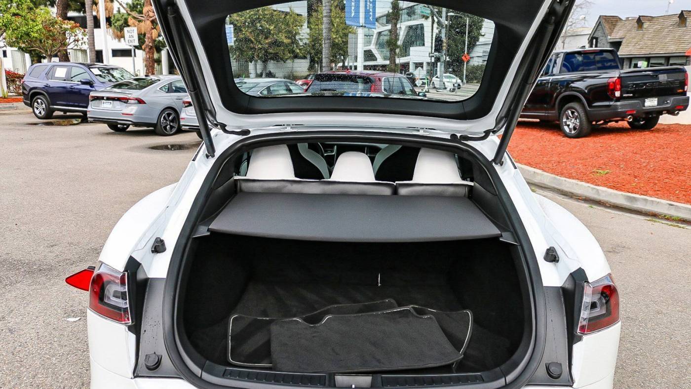 2019 Tesla Model S 5YJSA1E42KF337345