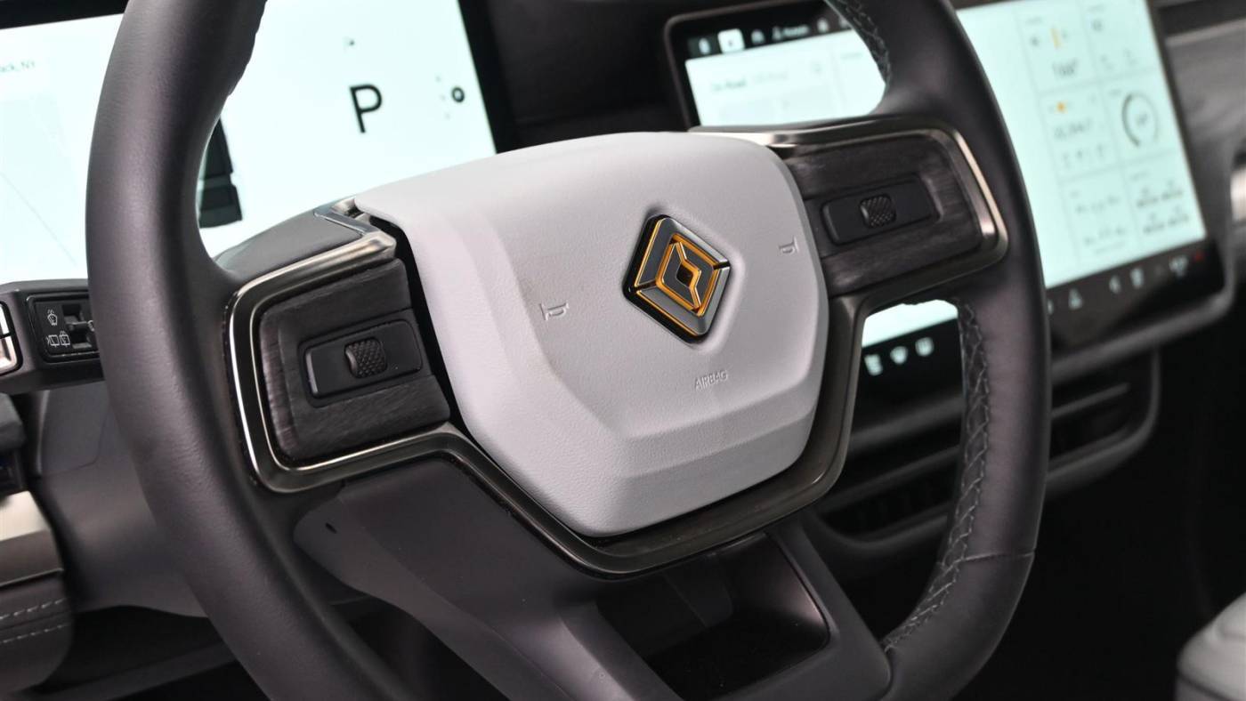 2023 Rivian R1S 7PDSGABA7PN011079