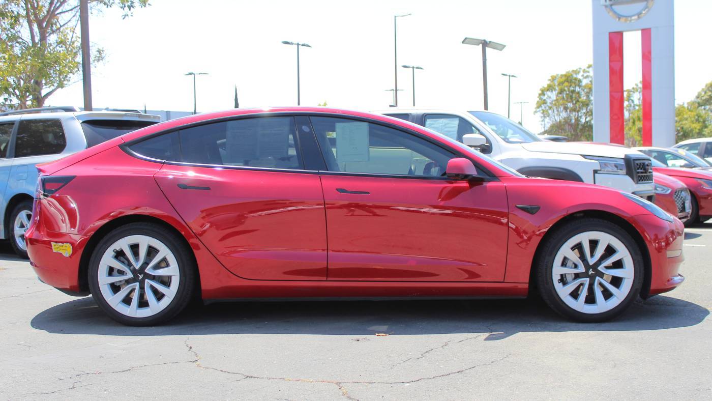2022 Tesla Model 3 5YJ3E1EB9NF208238