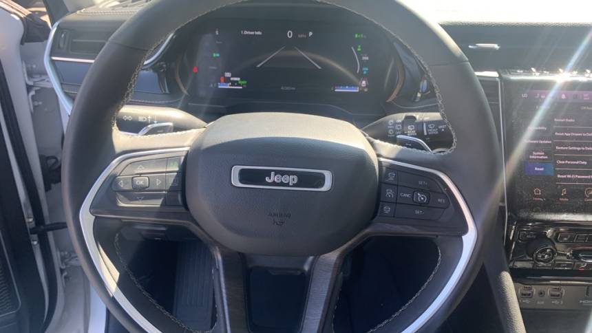 2023 Jeep Grand Cherokee 1C4RJYB64PC623831