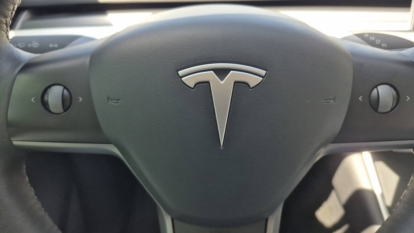 2021 Tesla Model Y 5YJYGDEDXMF105198