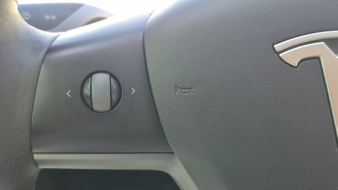 2021 Tesla Model Y 5YJYGDEDXMF105198