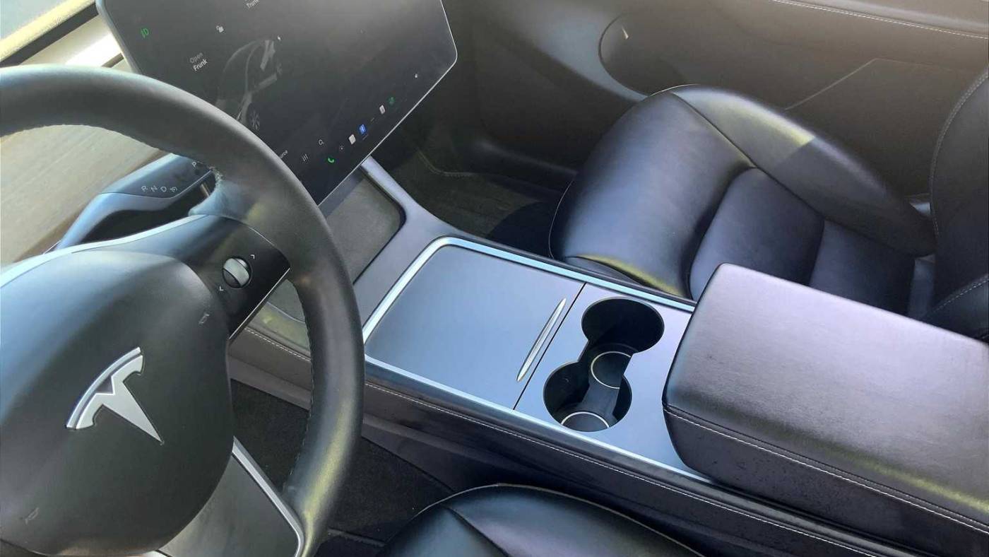 2021 Tesla Model Y 5YJYGDEE8MF193239