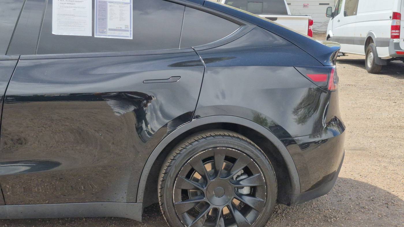 2021 Tesla Model Y 5YJYGDEDXMF105198