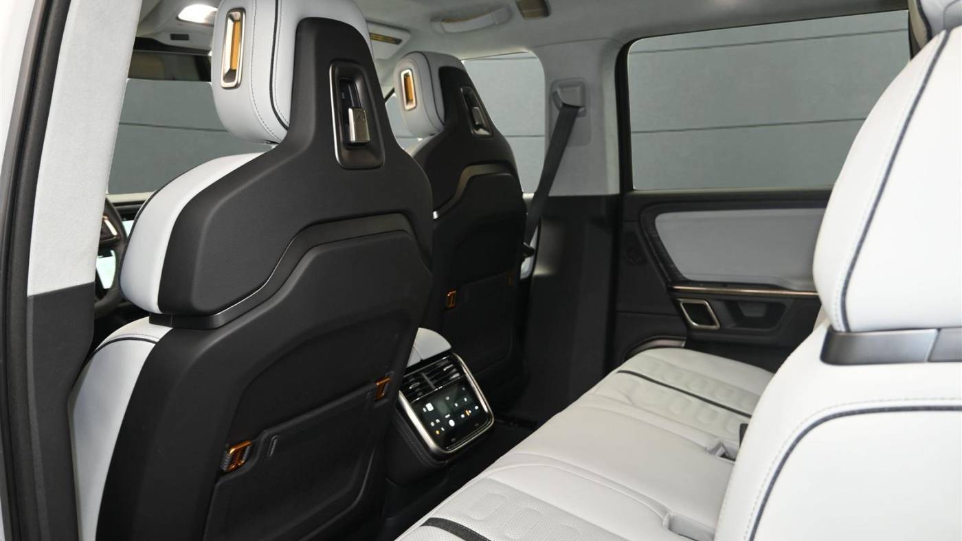 2023 Rivian R1S 7PDSGABA7PN011079