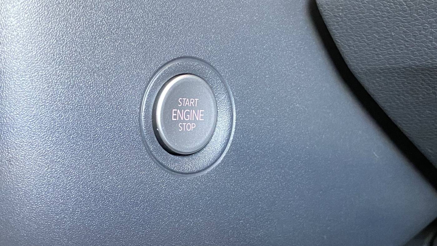 2022 Volkswagen ID.4 WVGKMPE2XNP040337