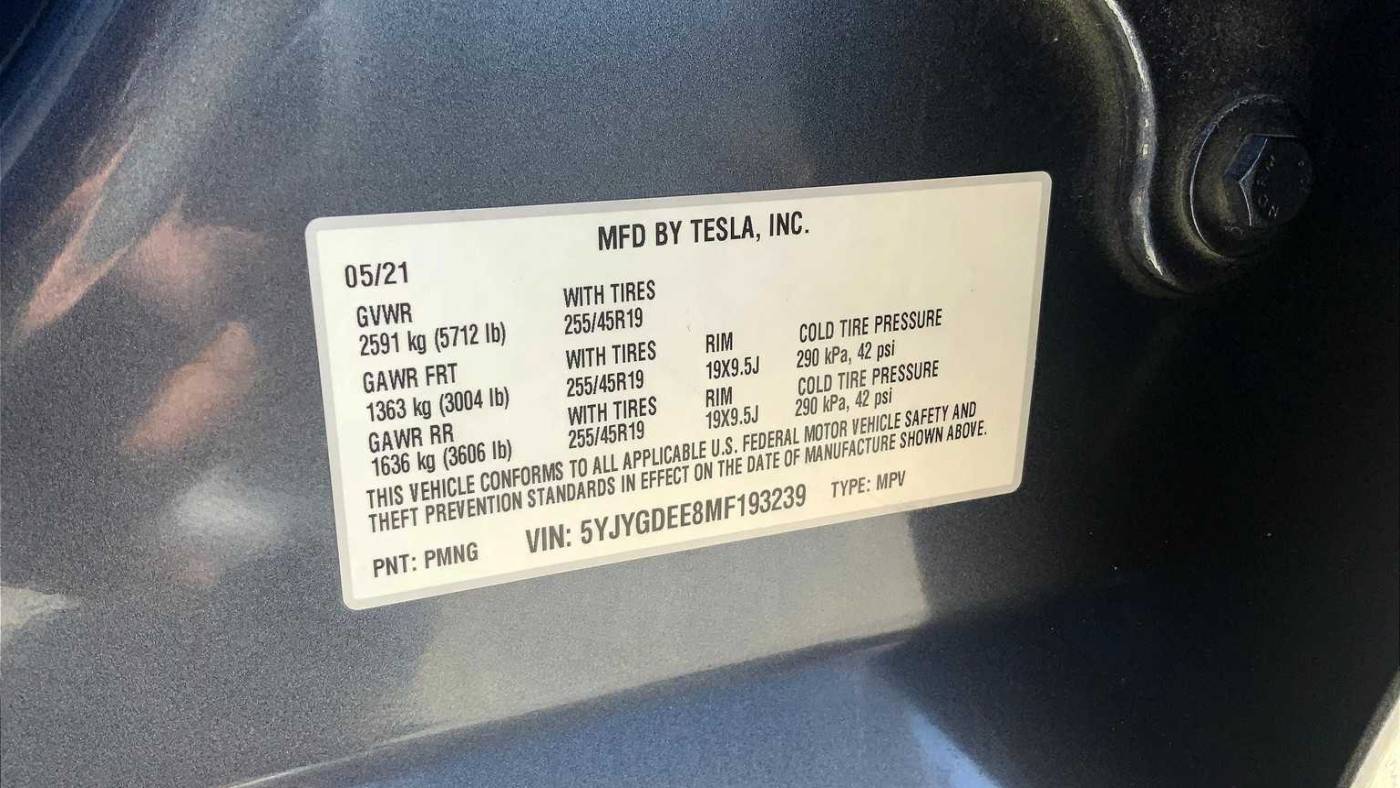 2021 Tesla Model Y 5YJYGDEE8MF193239
