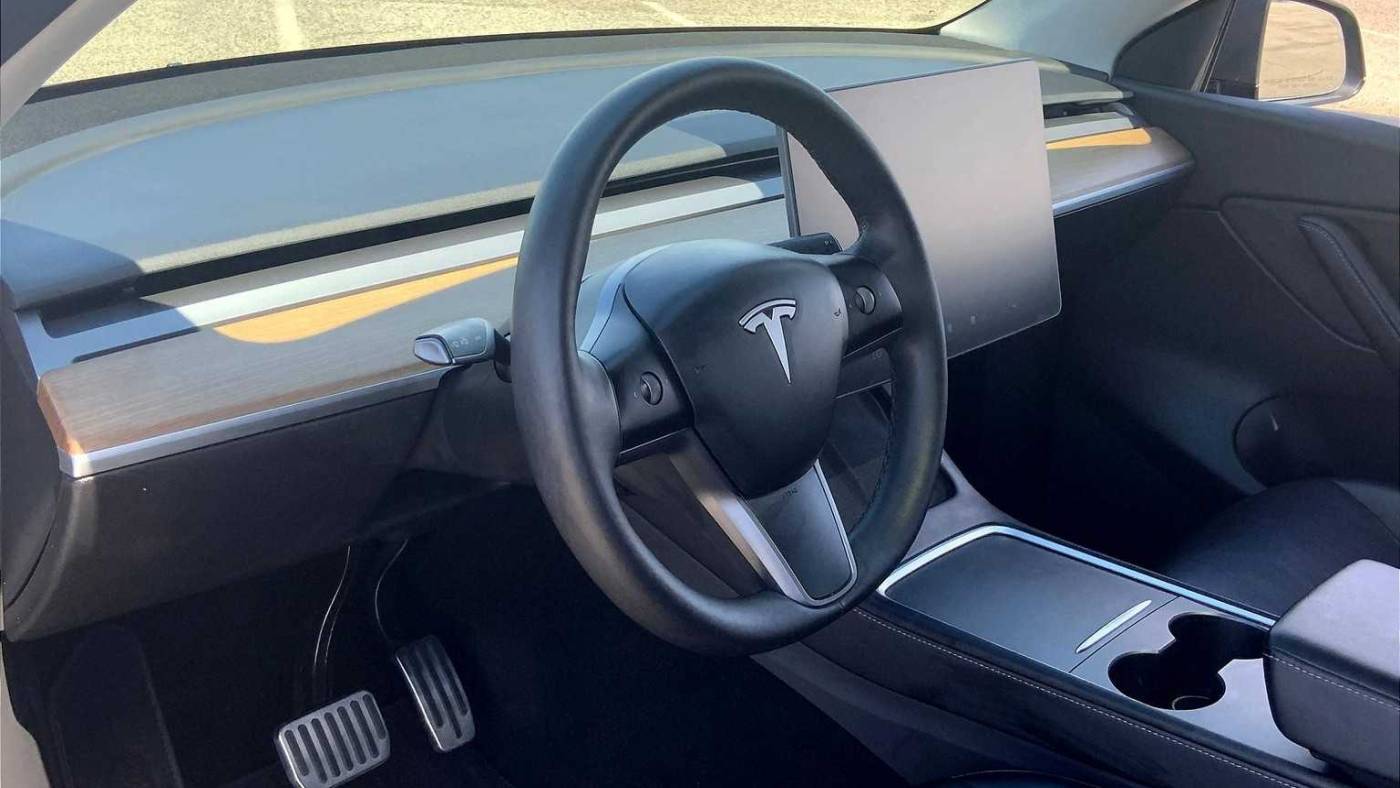 2021 Tesla Model Y 5YJYGDEE8MF193239