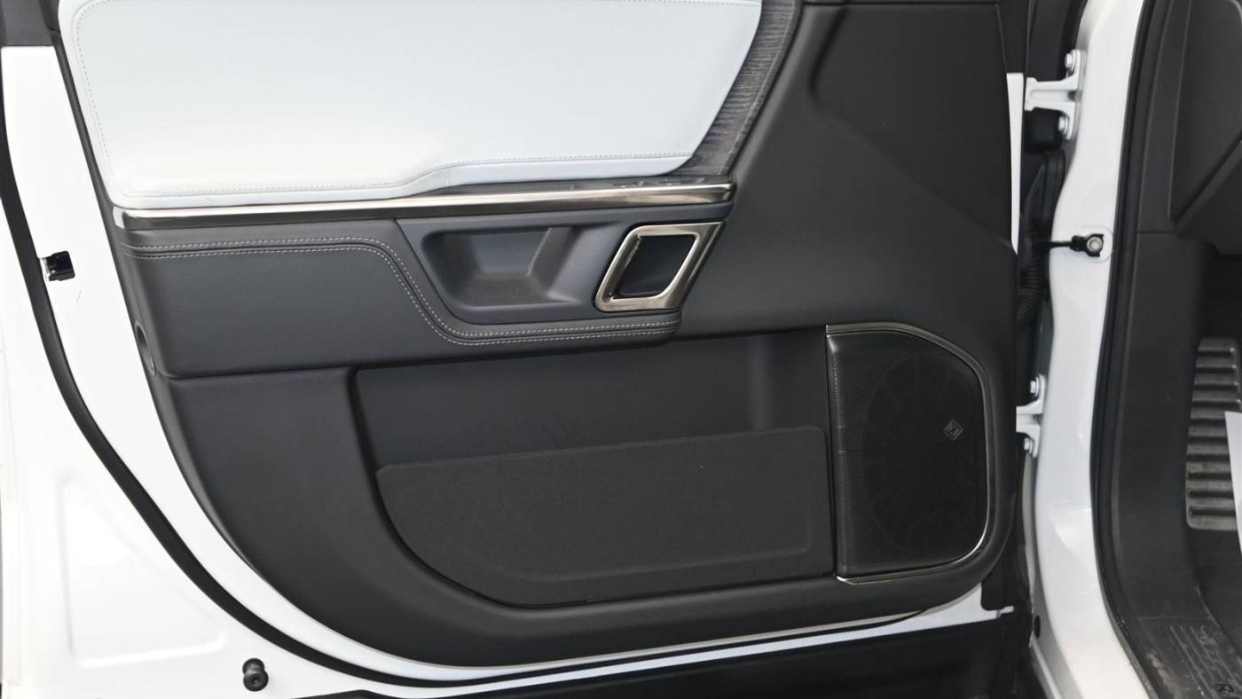 2023 Rivian R1S 7PDSGABA7PN011079