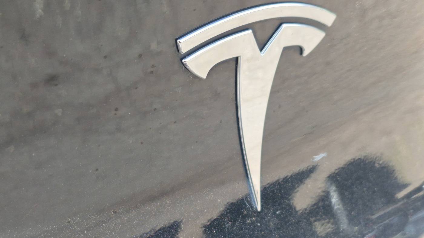 2021 Tesla Model Y 5YJYGDEDXMF105198