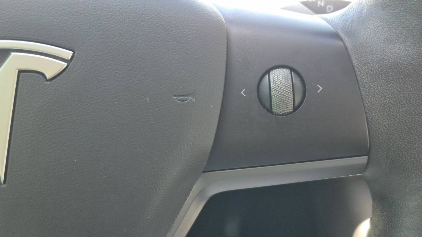 2021 Tesla Model Y 5YJYGDEDXMF105198