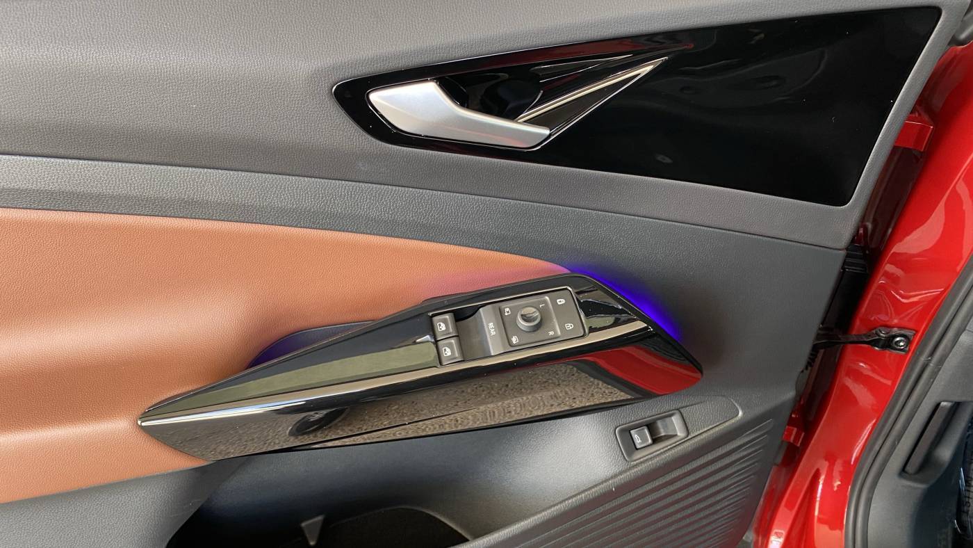 2022 Volkswagen ID.4 WVGKMPE2XNP040337
