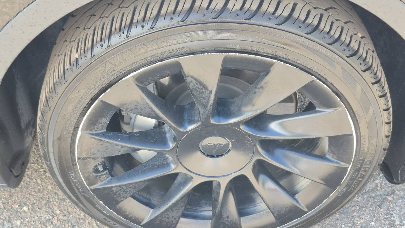 2021 Tesla Model Y 5YJYGDEDXMF105198