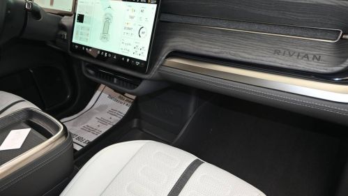 2023 Rivian R1S 7PDSGABA7PN011079
