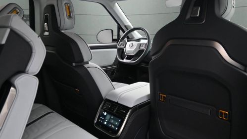 2023 Rivian R1S 7PDSGABA7PN011079