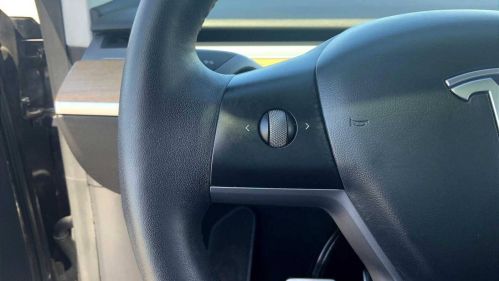 2021 Tesla Model Y 5YJYGDEE8MF193239