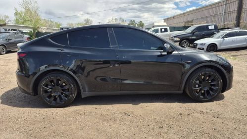2021 Tesla Model Y 5YJYGDEDXMF105198