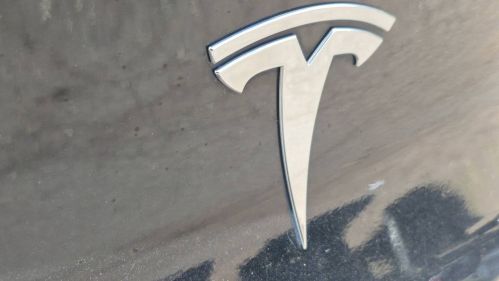 2021 Tesla Model Y 5YJYGDEDXMF105198