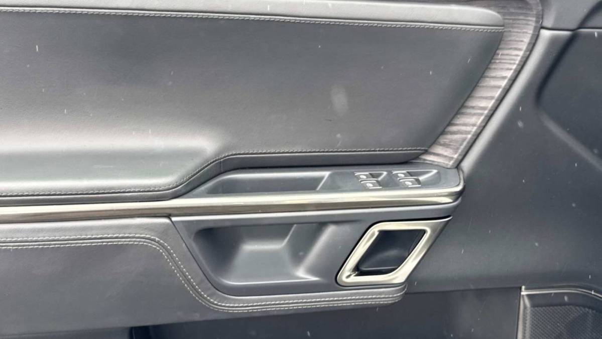 2023 Rivian R1S - Images - 18