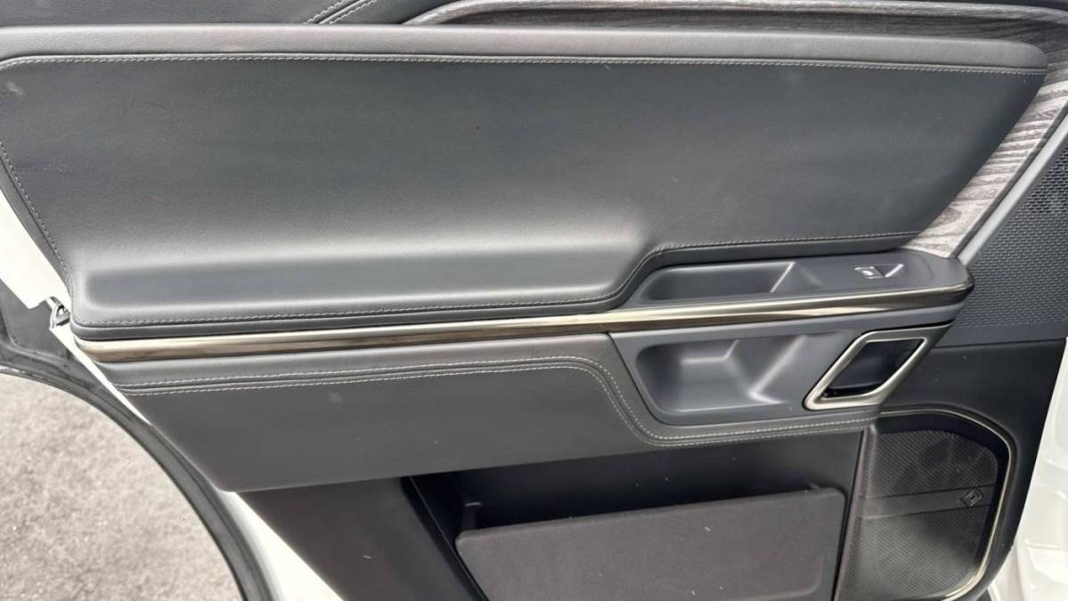 2023 Rivian R1S - Images - 22