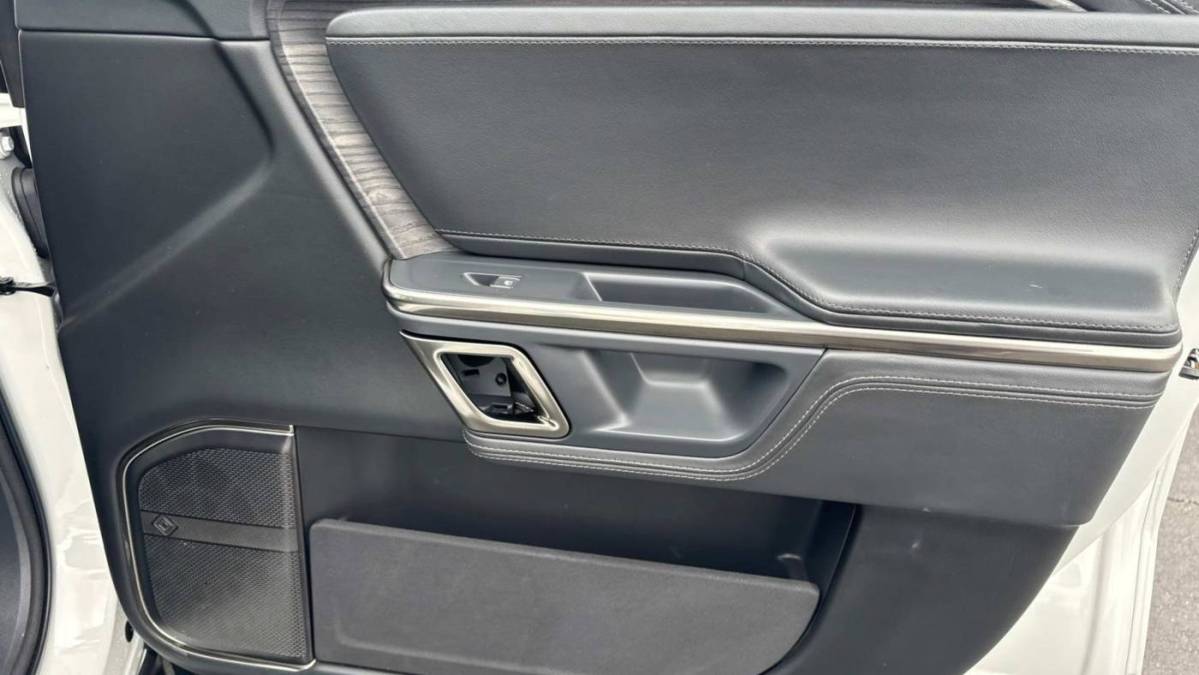 2023 Rivian R1S - Images - 27